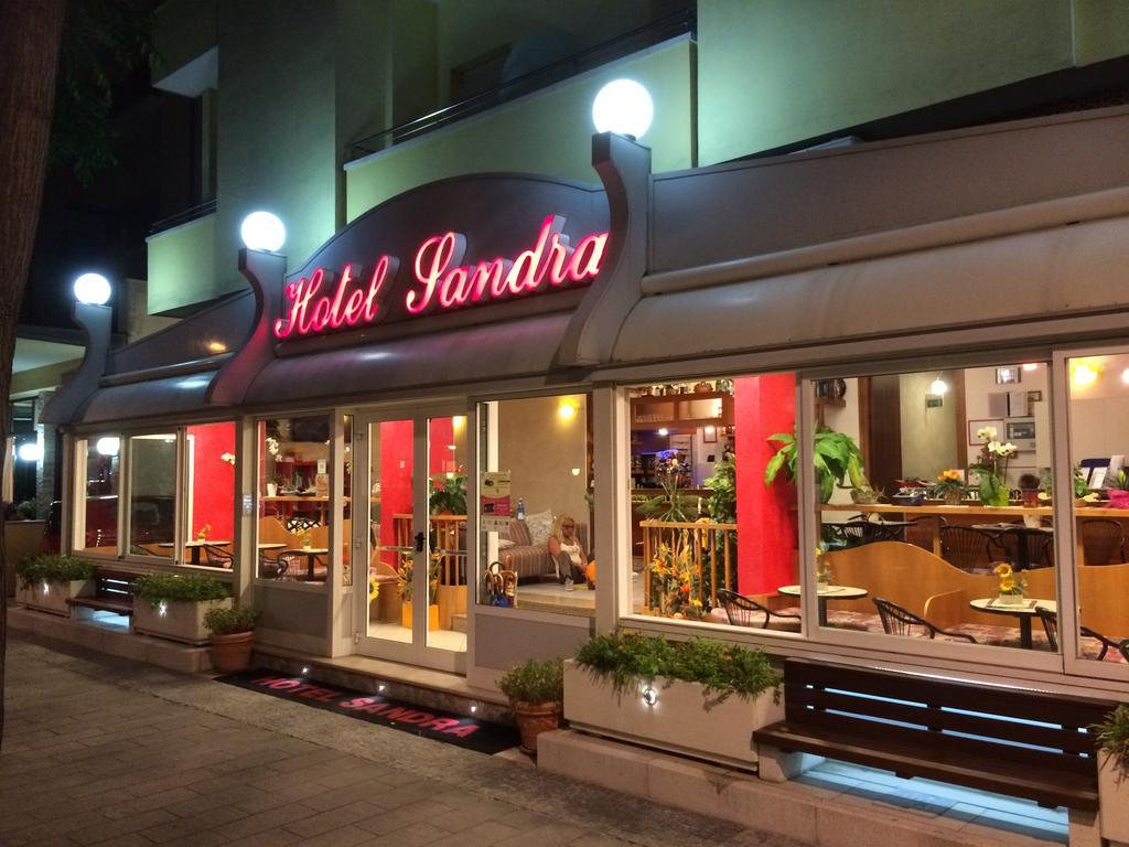 Hotel Sandra Gatteo a Mare Exteriör bild