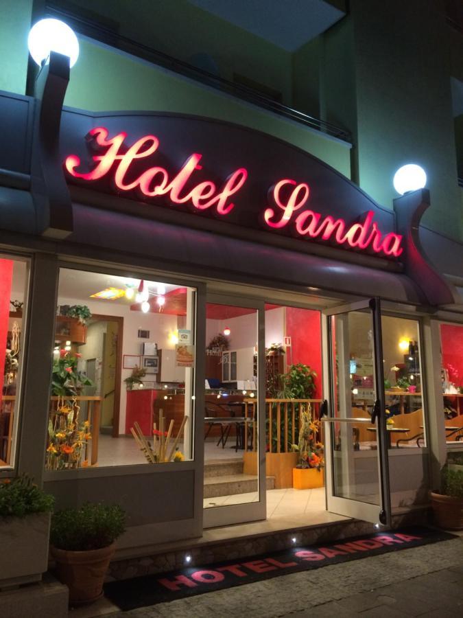 Hotel Sandra Gatteo a Mare Exteriör bild